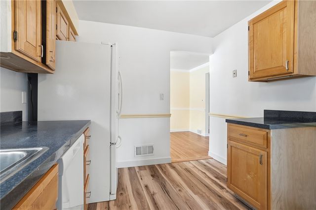 2393 Brandt School Road, Franklin Park, PA 15237