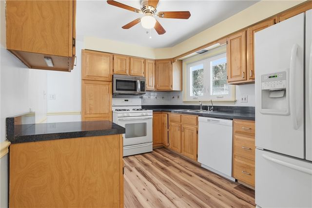 2393 Brandt School Road, Franklin Park, PA 15237