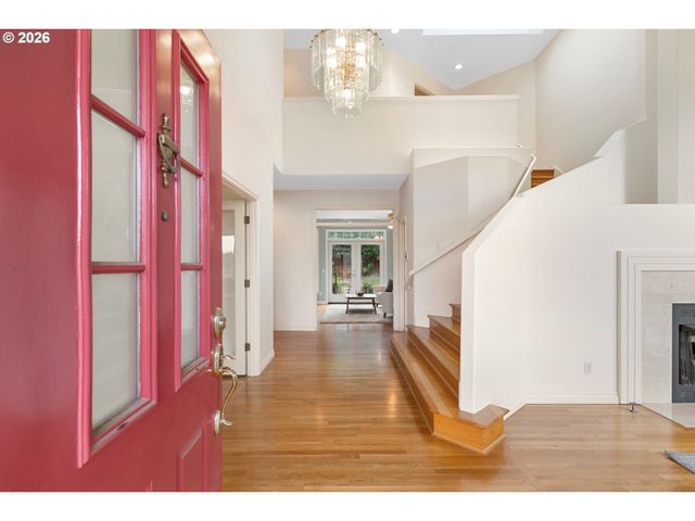 4321 Sw TERLYN Ct, Portland, OR 97221