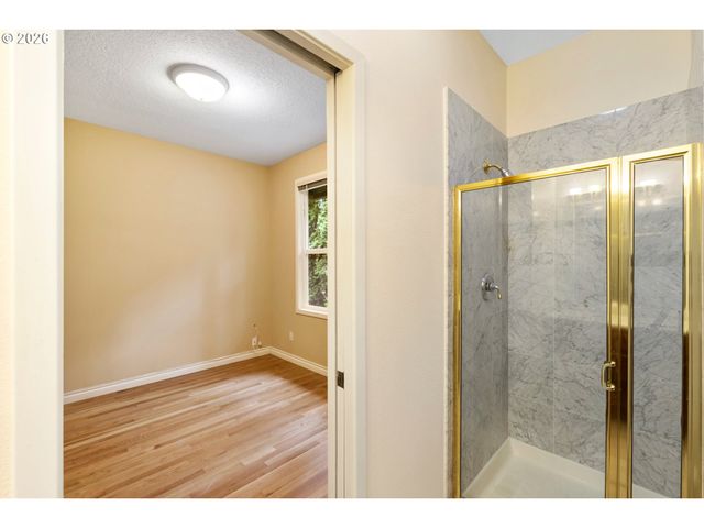 4321 Sw TERLYN Ct, Portland, OR 97221