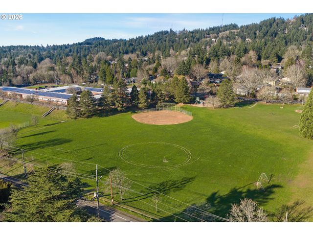 4321 Sw TERLYN Ct, Portland, OR 97221