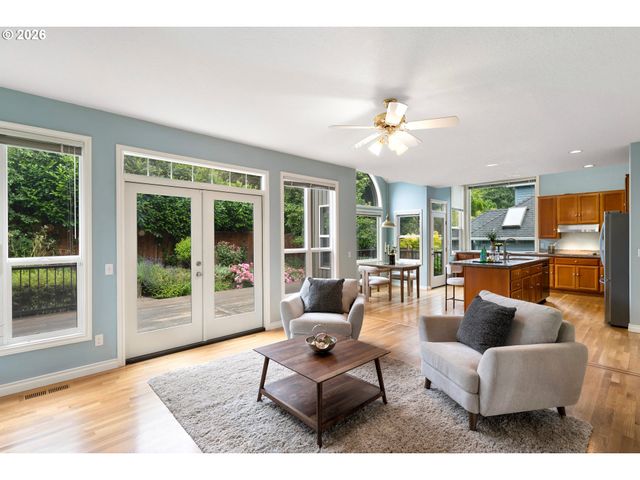 4321 Sw TERLYN Ct, Portland, OR 97221