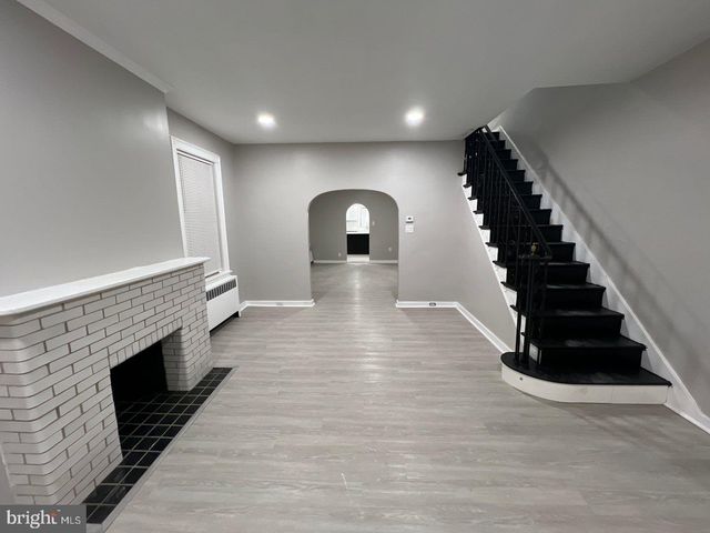 6400 OXFORD AVE, Philadelphia, PA 19111