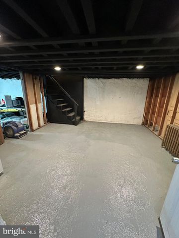 6400 OXFORD AVE, Philadelphia, PA 19111