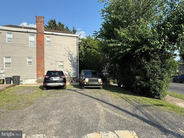 6400 OXFORD AVE, Philadelphia, PA 19111