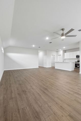 473 Hocking Hills Drive, Waxahachie, TX 75165
