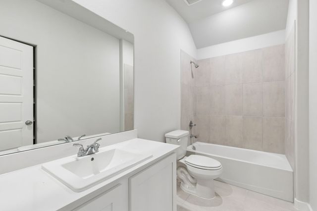 473 Hocking Hills Drive, Waxahachie, TX 75165
