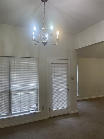 1410 Williamsburg Drive, Bossier City, LA 71112