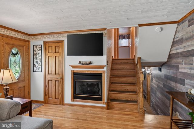 622 SCHOOL LN, Wallingford, PA 19086
