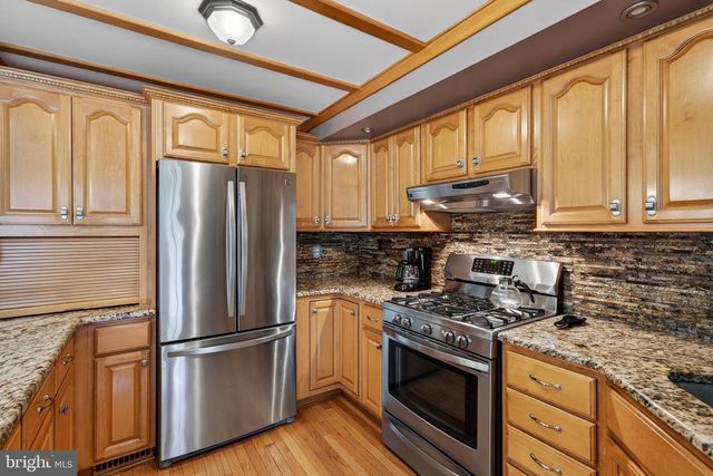 622 SCHOOL LN, Wallingford, PA 19086