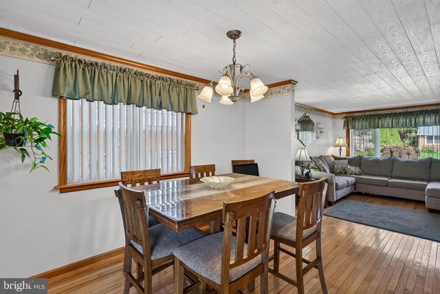 622 SCHOOL LN, Wallingford, PA 19086