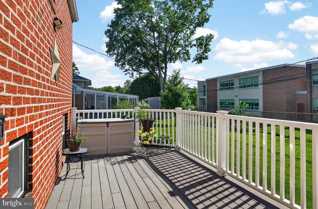 622 SCHOOL LN, Wallingford, PA 19086