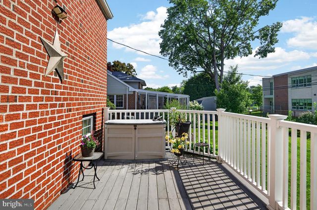 622 SCHOOL LN, Wallingford, PA 19086