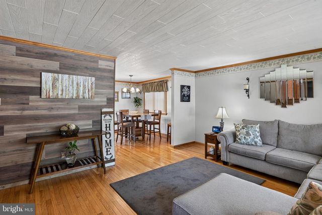 622 SCHOOL LN, Wallingford, PA 19086