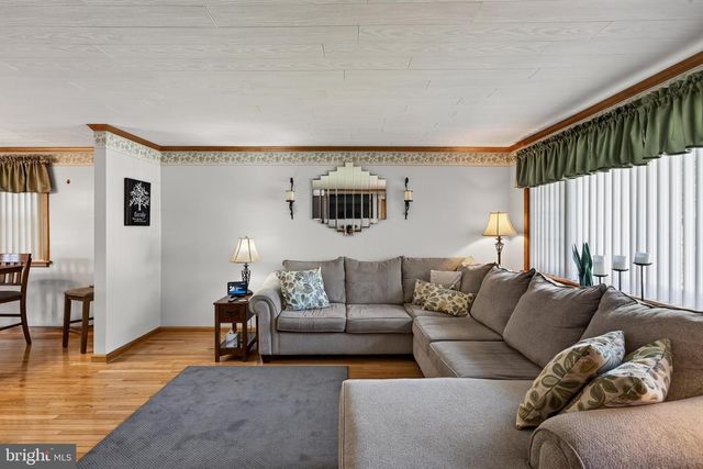 622 SCHOOL LN, Wallingford, PA 19086