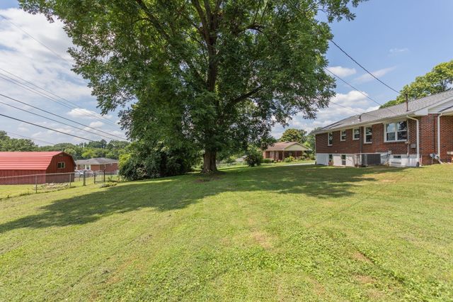 210 Porter Cir, Columbia, TN 38401