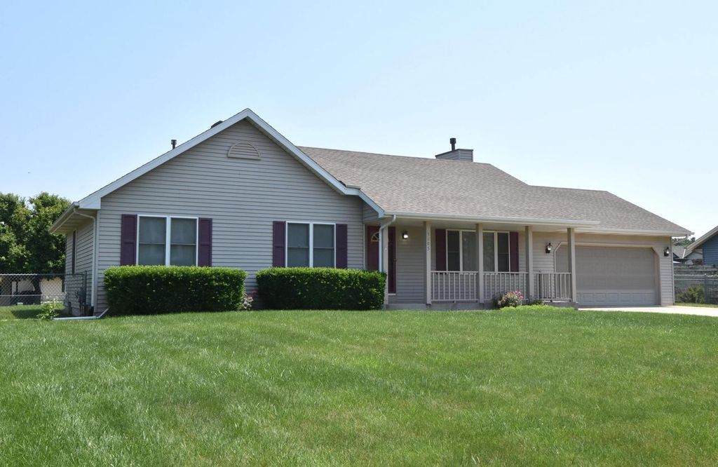 5805 Leawood LANE, Racine, WI 53402