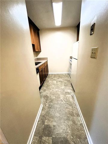 109 Cypress XING, Yorktown, VA 23692