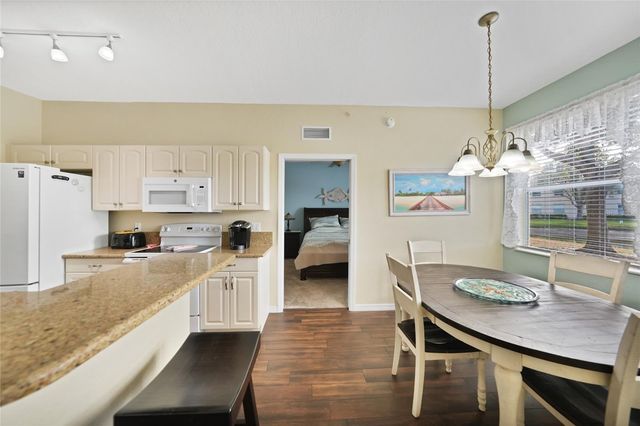 4262 VICENZA DRIVE B38, Venice, FL 34293