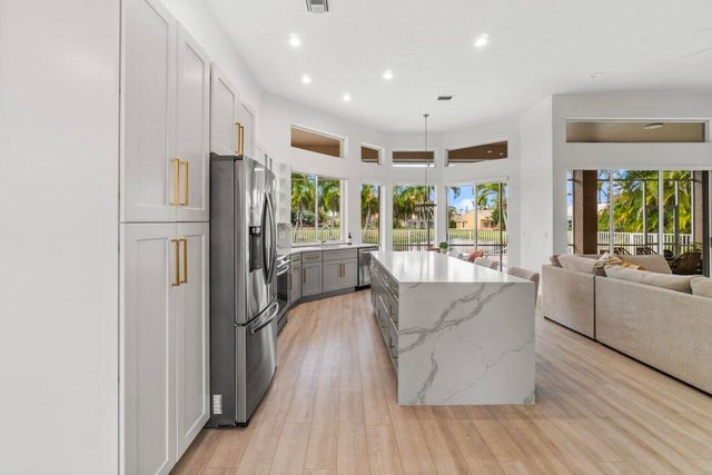 15621 Latina Place, Wellington, FL 33414