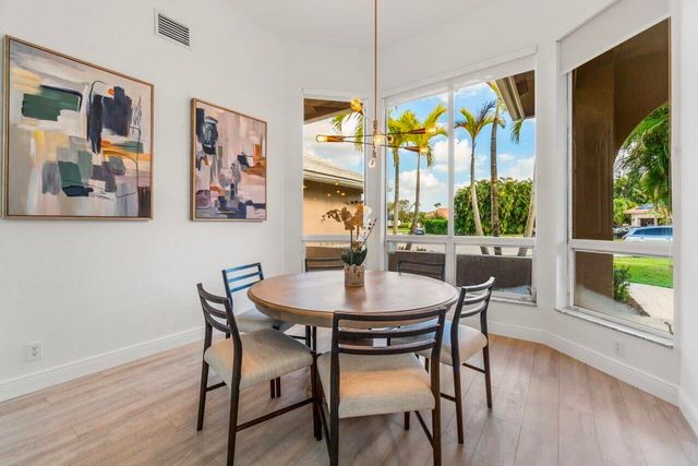 15621 Latina Place, Wellington, FL 33414