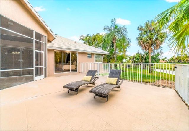 15621 Latina Place, Wellington, FL 33414