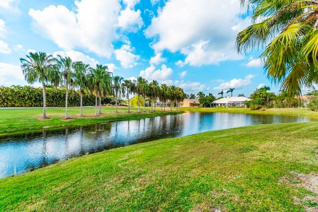 15621 Latina Place, Wellington, FL 33414