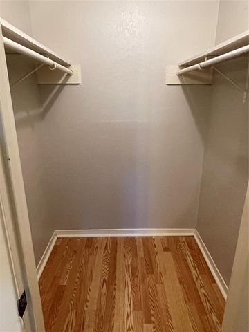 2304 Barton Village CIR 101, Austin, TX 78704