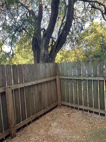 2304 Barton Village CIR 101, Austin, TX 78704