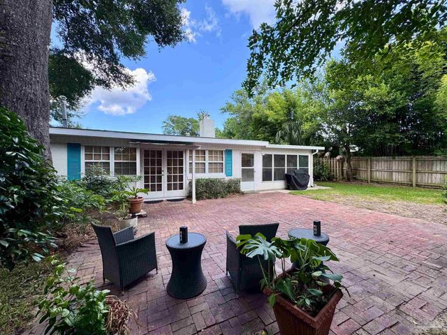 1609 N Spring St, Pensacola, FL 32501