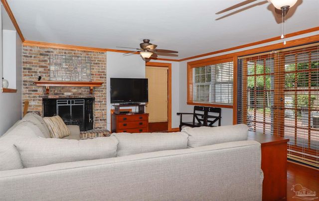 1609 N Spring St, Pensacola, FL 32501