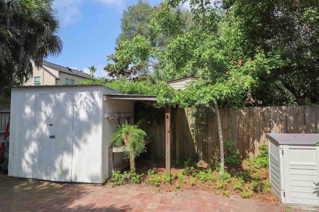 1609 N Spring St, Pensacola, FL 32501