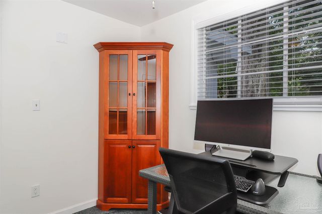 1609 N Spring St, Pensacola, FL 32501