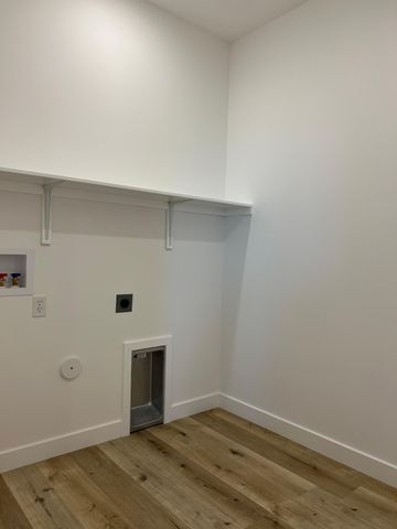 200 CORCORAN DR, Columbia, MO 65202