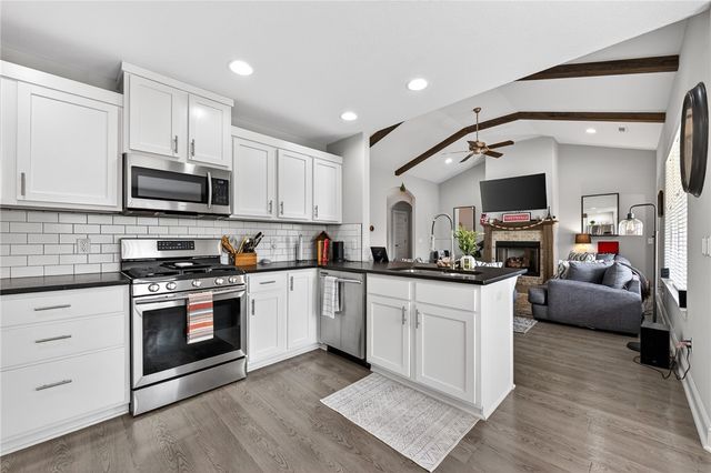 5821 W Fountain Street, Fayetteville, AR 72704