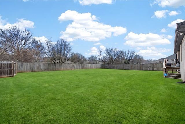 5821 W Fountain Street, Fayetteville, AR 72704