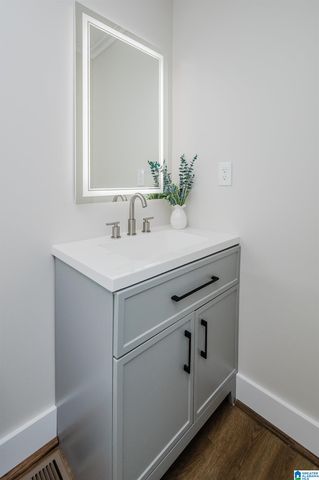 2008 4TH AVENUE, Irondale, AL 35210