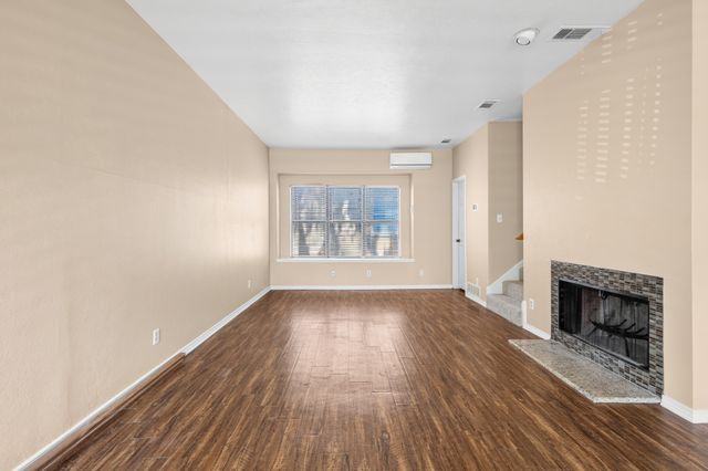 2728 Reagan Street 203, Dallas, TX 75219