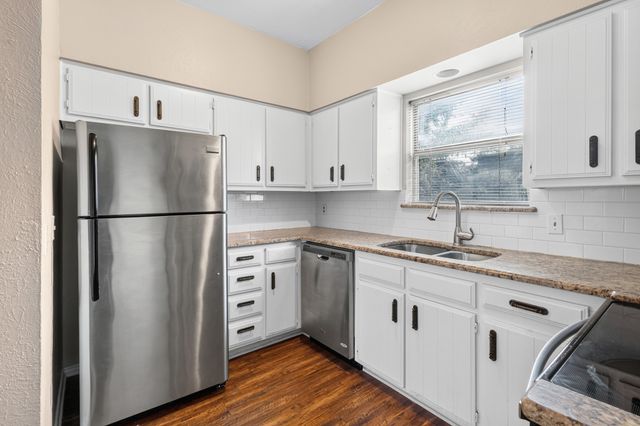 2728 Reagan Street 203, Dallas, TX 75219