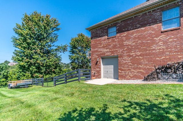 3008 Woodfield Circle, Richmond, KY 40475