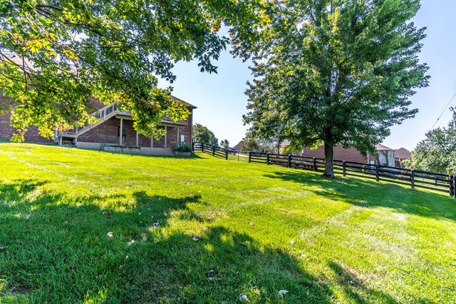 3008 Woodfield Circle, Richmond, KY 40475