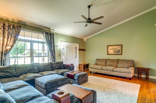 3008 Woodfield Circle, Richmond, KY 40475