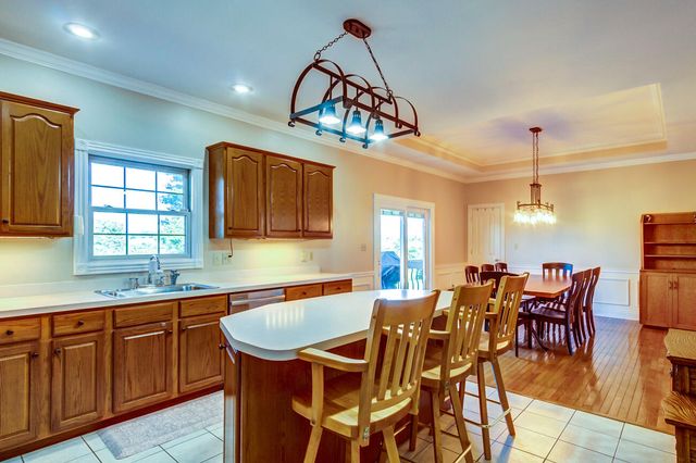3008 Woodfield Circle, Richmond, KY 40475
