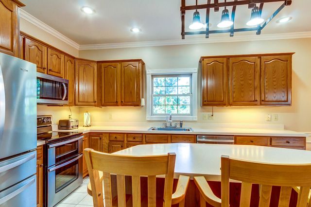 3008 Woodfield Circle, Richmond, KY 40475
