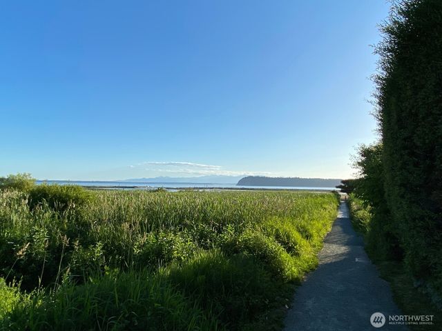 6179 Blue Haven Way, Clinton, WA 98236
