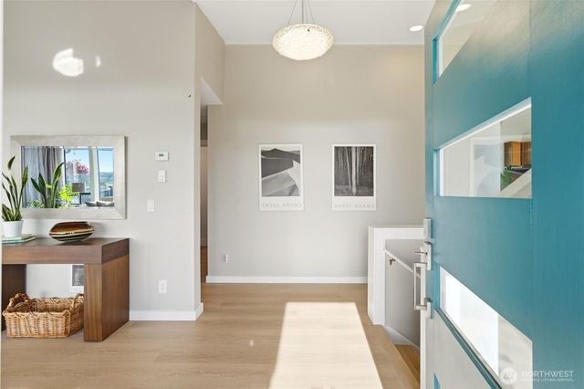 6179 Blue Haven Way, Clinton, WA 98236