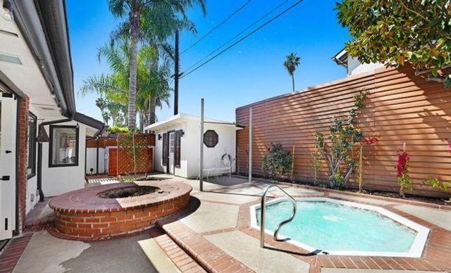 6409 Graves Avenue, Lake Balboa, CA 91406