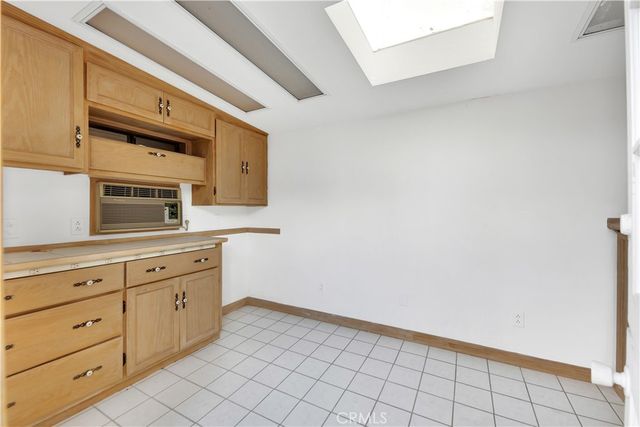 6409 Graves Avenue, Lake Balboa, CA 91406