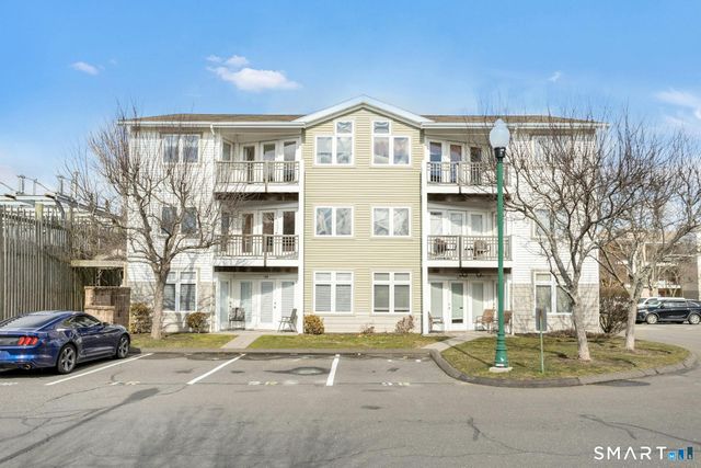 3250 Fairfield Avenue 300, Bridgeport, CT 06605