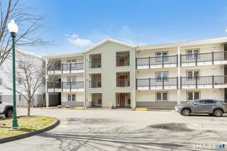 3250 Fairfield Avenue 300, Bridgeport, CT 06605